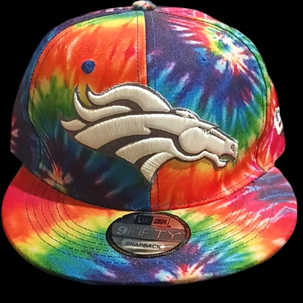 Men's New Era 2020 Denver Broncos NFL Crucial Catch Flat Billed Snapback Hat